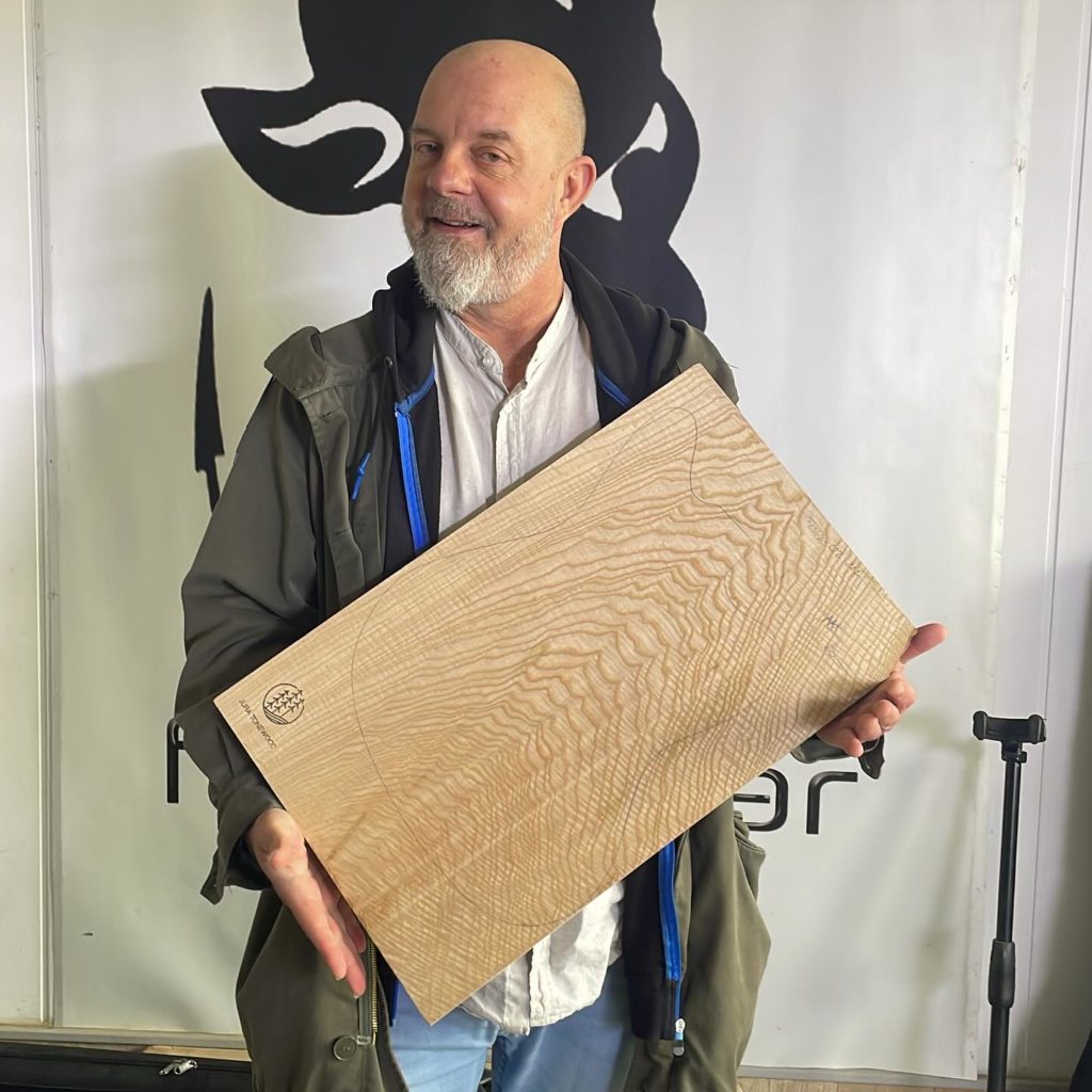 centre de formation en lutherie fgh guitar