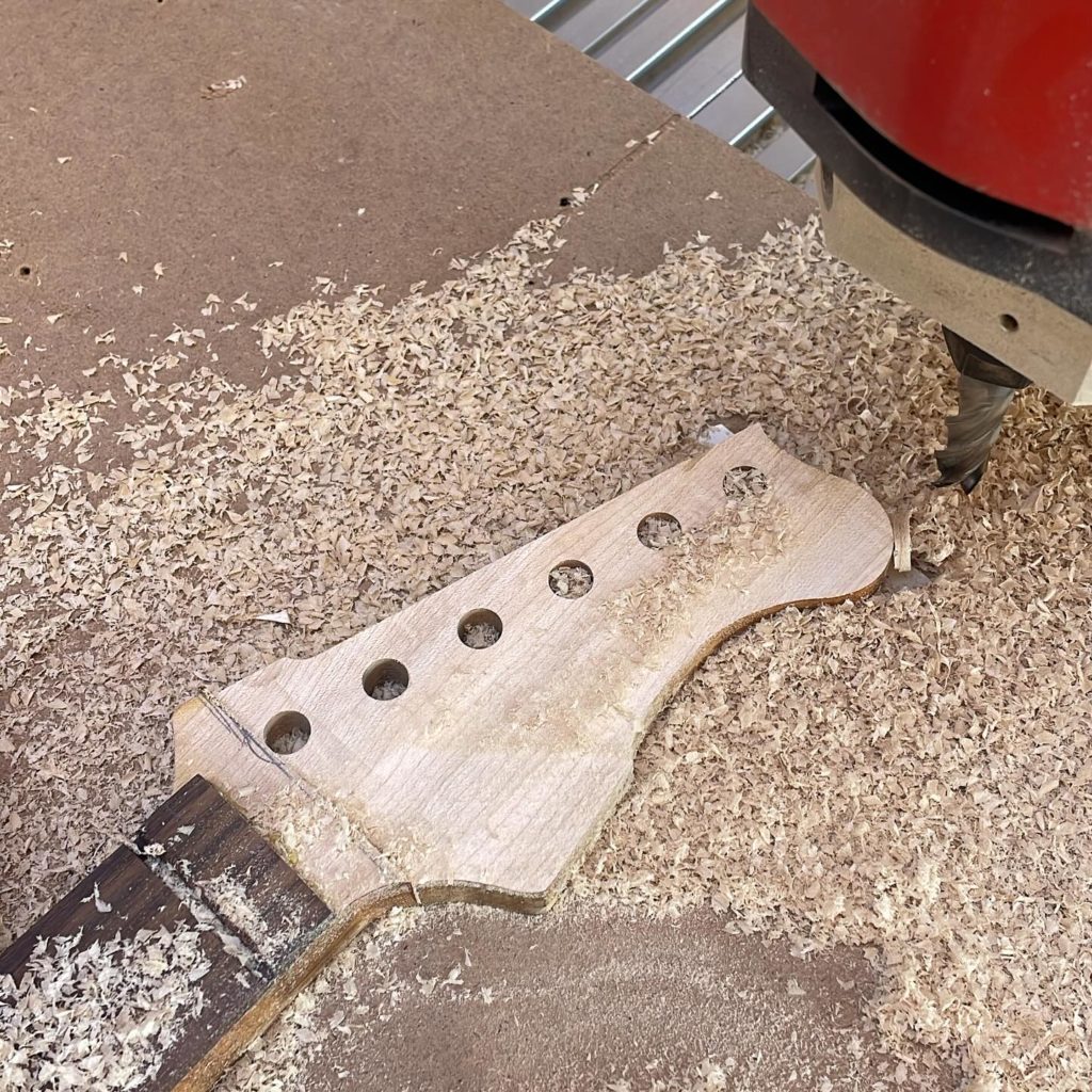 luthier guitare ariège aude midi Pyrénées