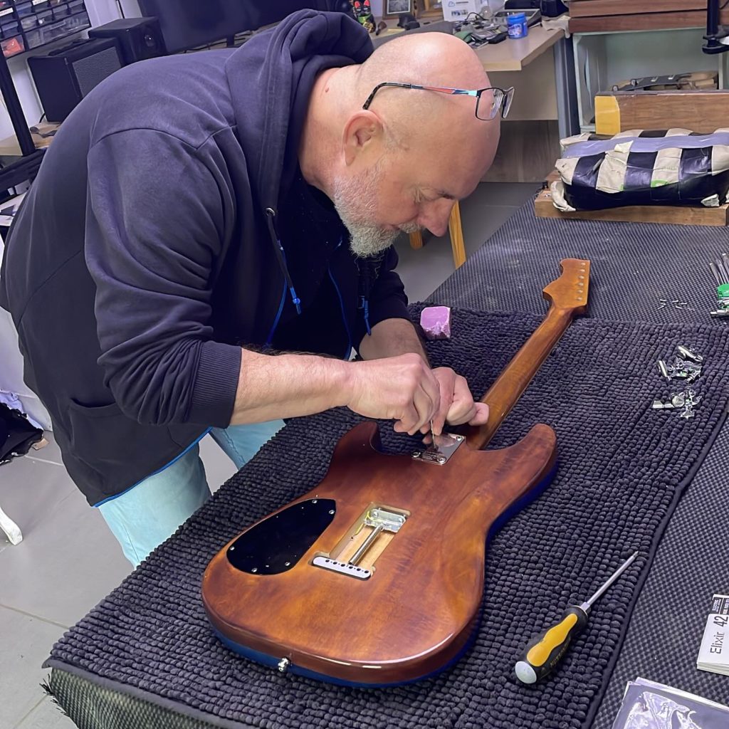 luthier Ariège formation guitare