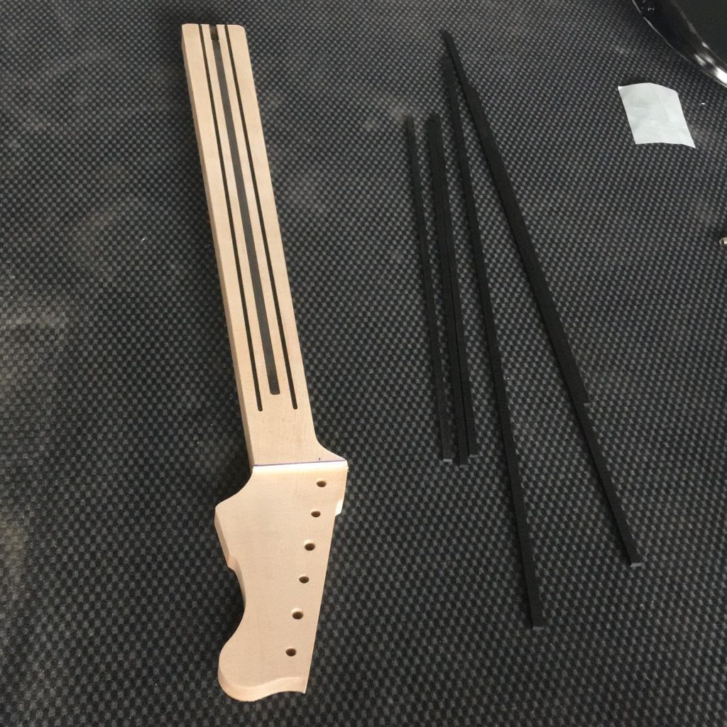 luthier ariège guitare basse aude toulouse Foix