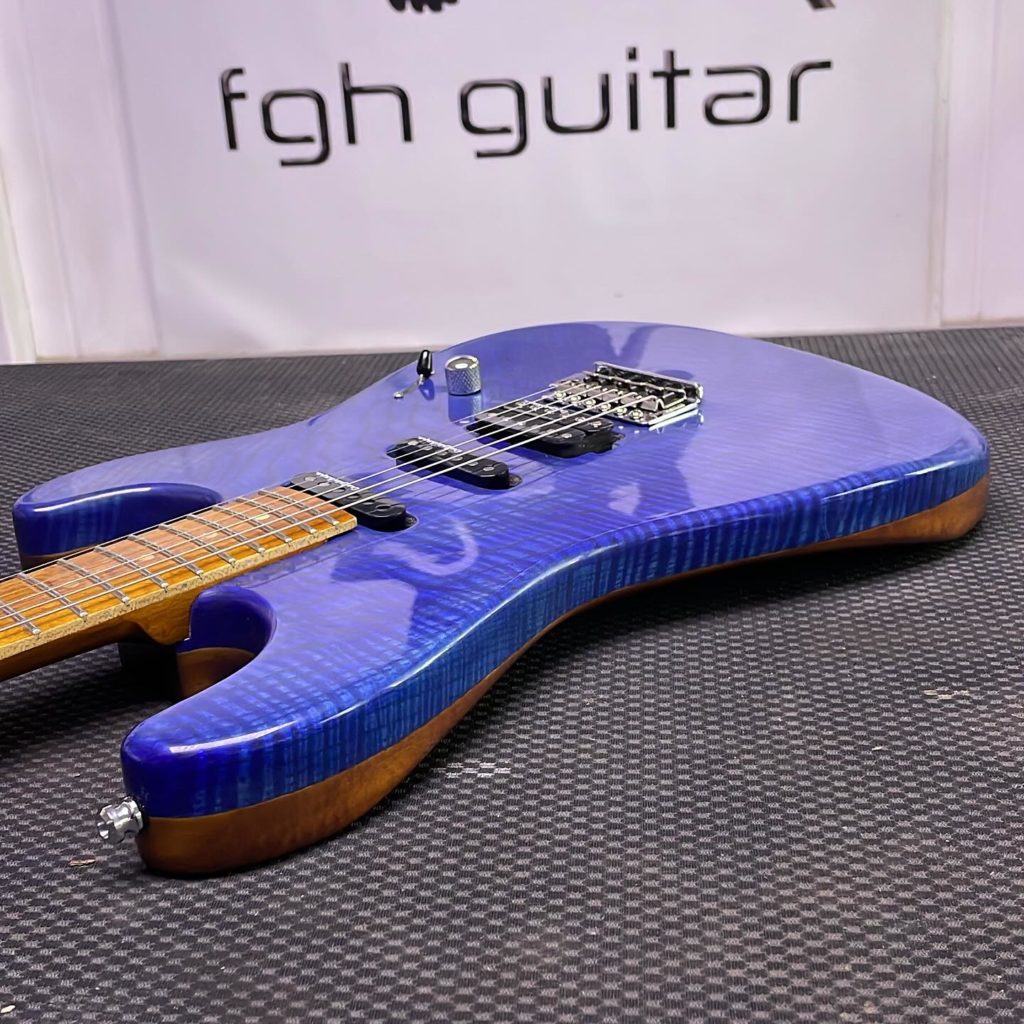 stratocaster Custom Angel fgh guitar