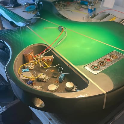 luthier Aude basse Vigier préamplificateur basse upgrade fgh guitar