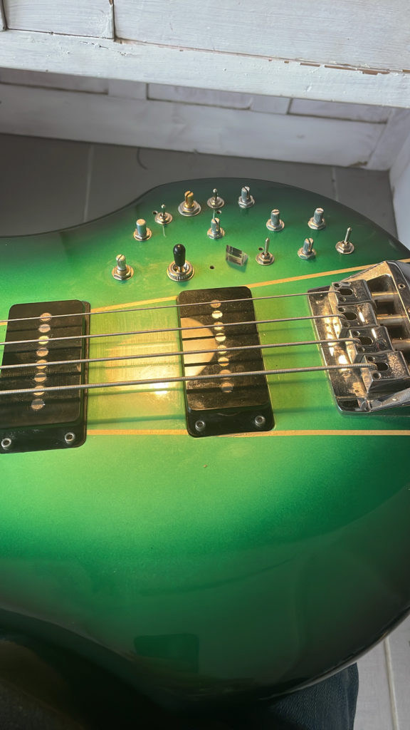 luthier Aude basse Vigier préamplificateur basse upgrade fgh guitar