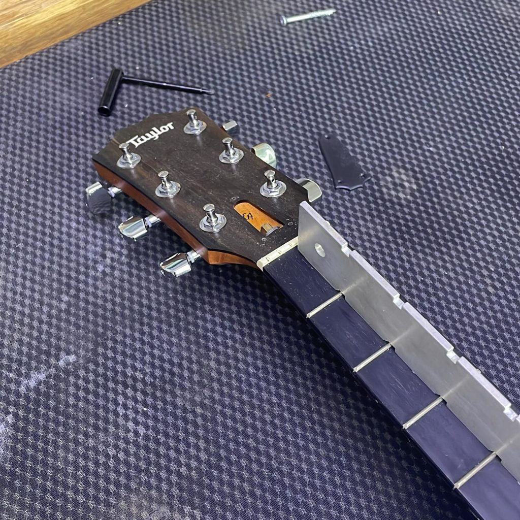 luthier guitare ariège aude Carcassonne toulouse madère Foix