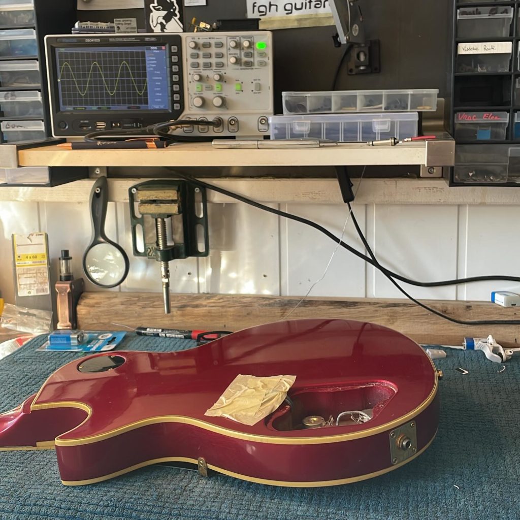 luthier guitare basse aude ariège carcassonne limoux bram castelnaudary